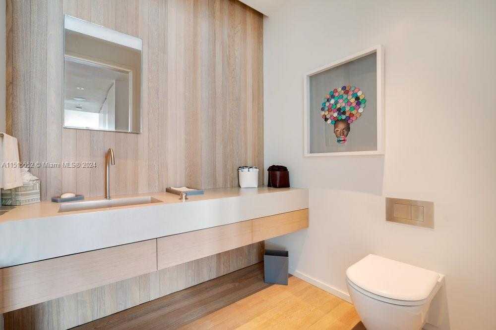 Small Image of 2901 COLLINS AVE #1501, Miami Beach Number 20