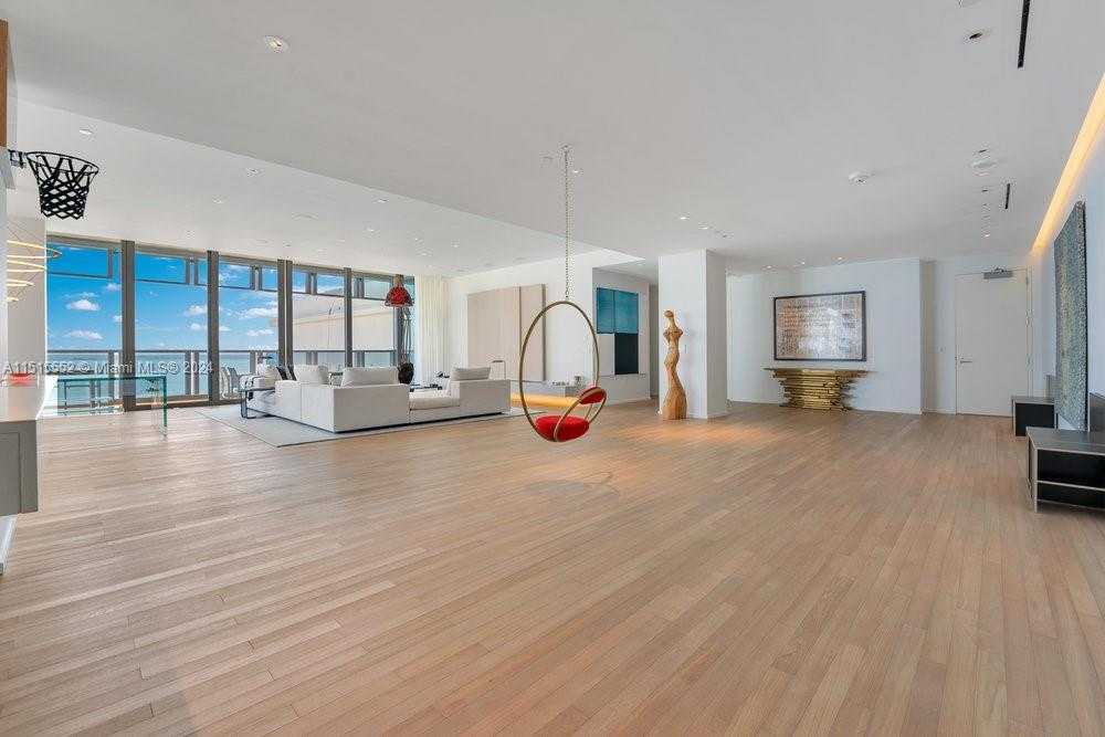 Small Image of 2901 COLLINS AVE #1501, Miami Beach Number 25