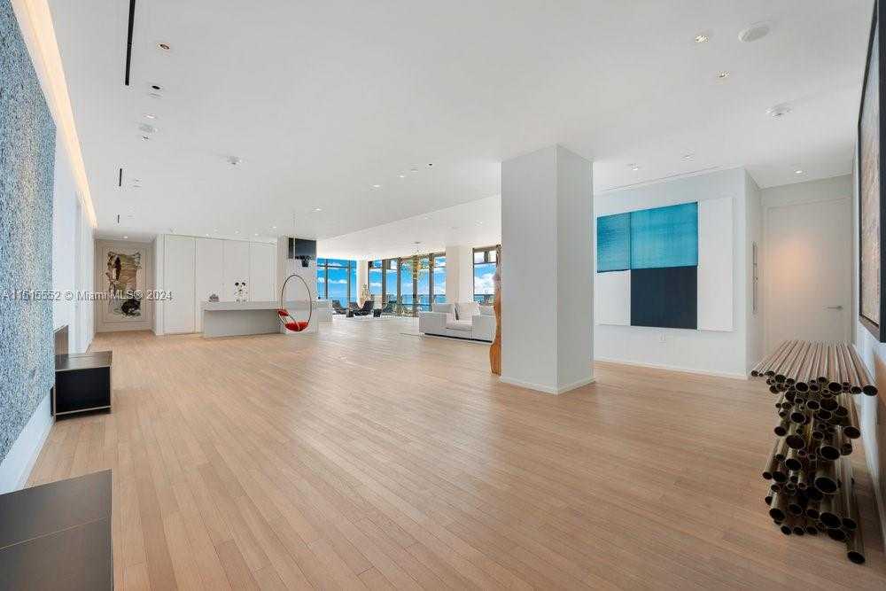 Small Image of 2901 COLLINS AVE #1501, Miami Beach Number 26