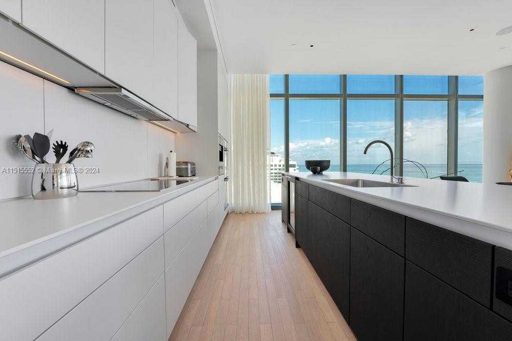 Small Image of 2901 COLLINS AVE #1501, Miami Beach Number 30