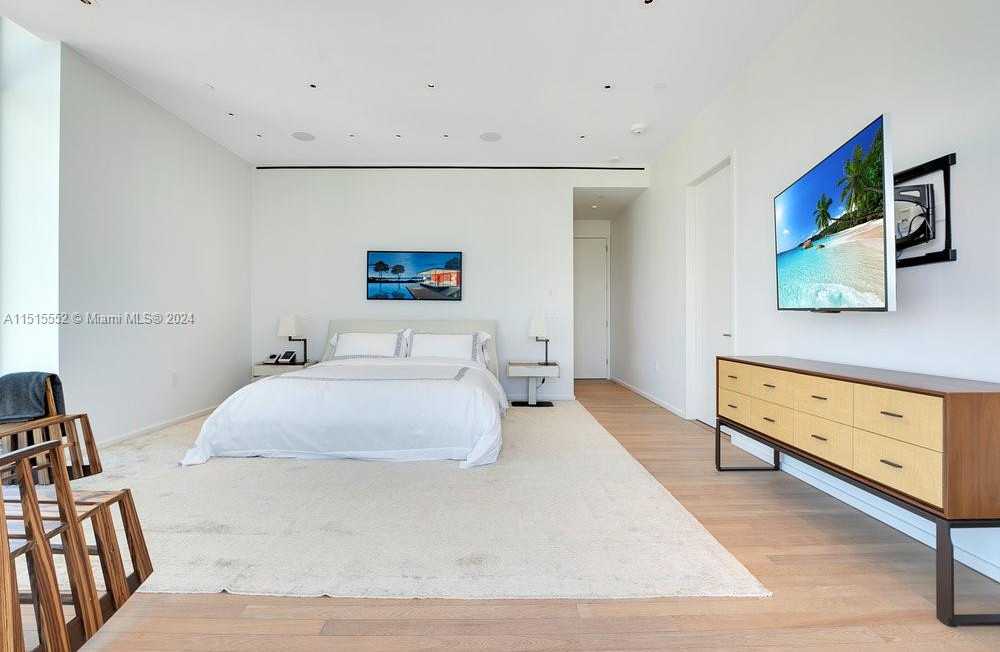 Small Image of 2901 COLLINS AVE #1501, Miami Beach Number 34