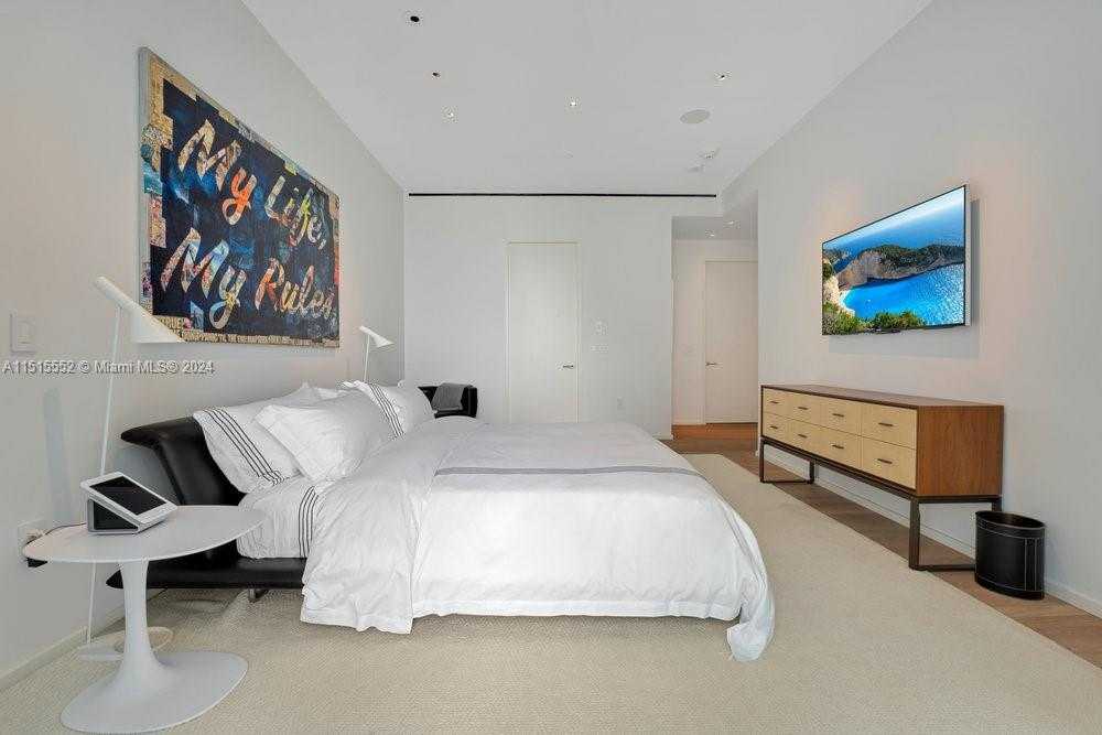 Small Image of 2901 COLLINS AVE #1501, Miami Beach Number 45