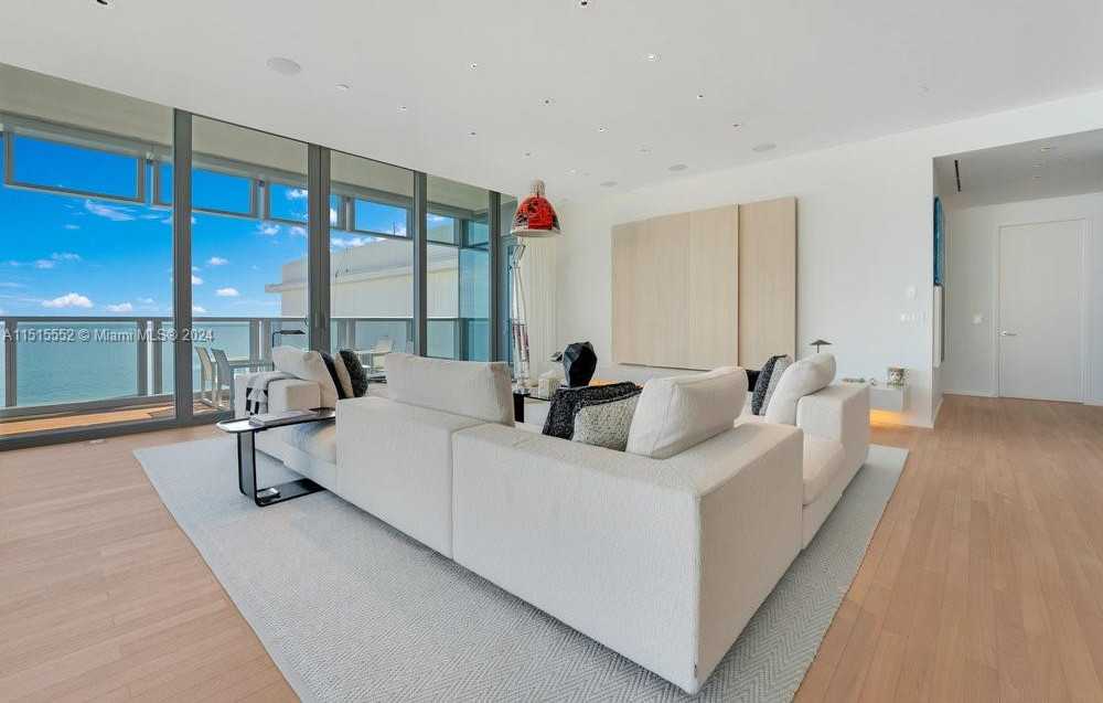 Small Image of 2901 COLLINS AVE #1501, Miami Beach Number 5