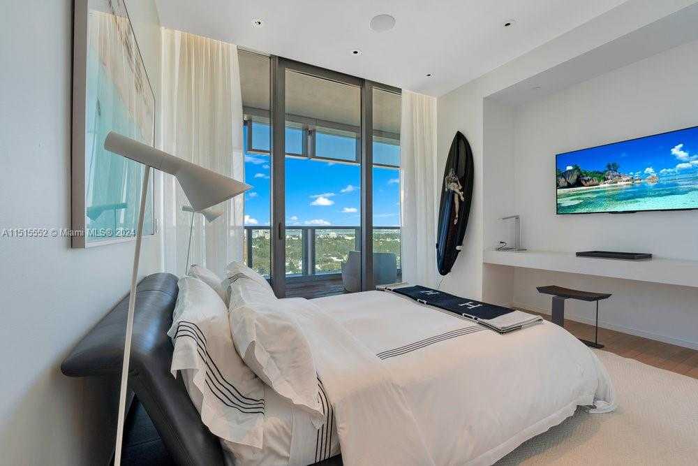 Small Image of 2901 COLLINS AVE #1501, Miami Beach Number 52