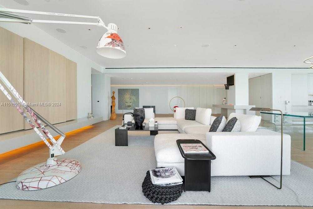 Small Image of 2901 COLLINS AVE #1501, Miami Beach Number 6
