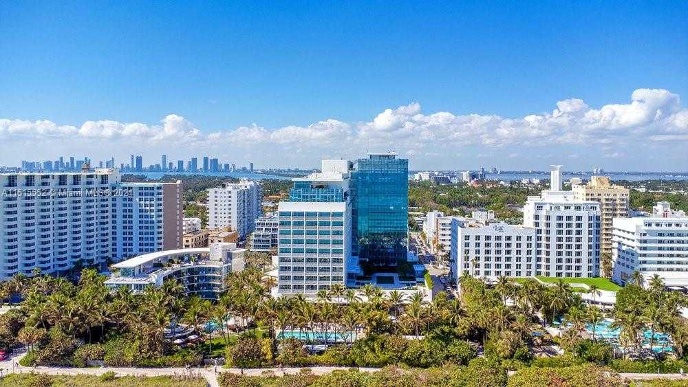 Small Image of 2901 COLLINS AVE #1501, Miami Beach Number 64
