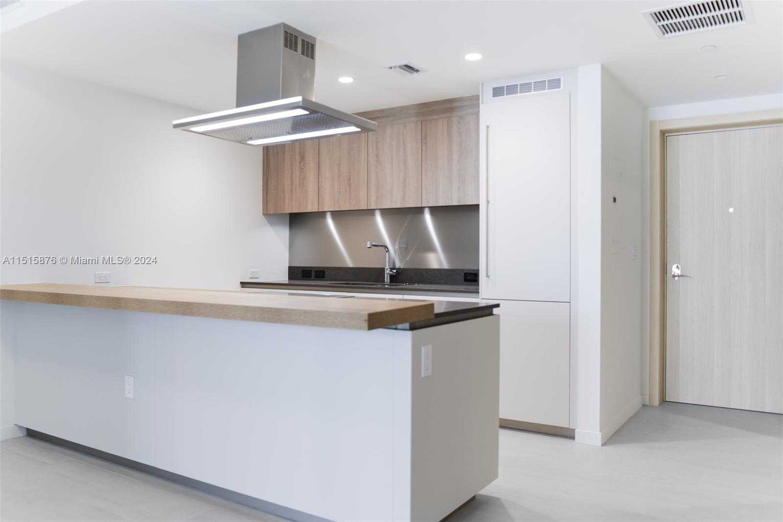 Small Image of 1000 BRICKELL PLZ #3703, Miami Number 11