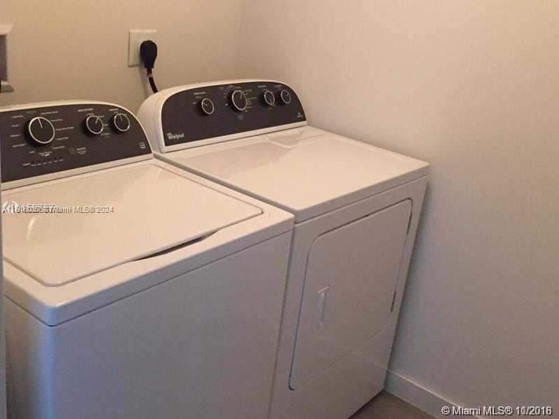 Small Image of 999 SOUTH WEST 1ST AVE #2115, Miami Number 7