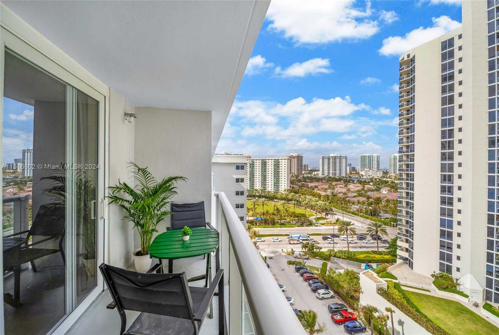 Small Image of 19201 NORTH COLLINS AVE #1117, Sunny Isles Beach Number 10
