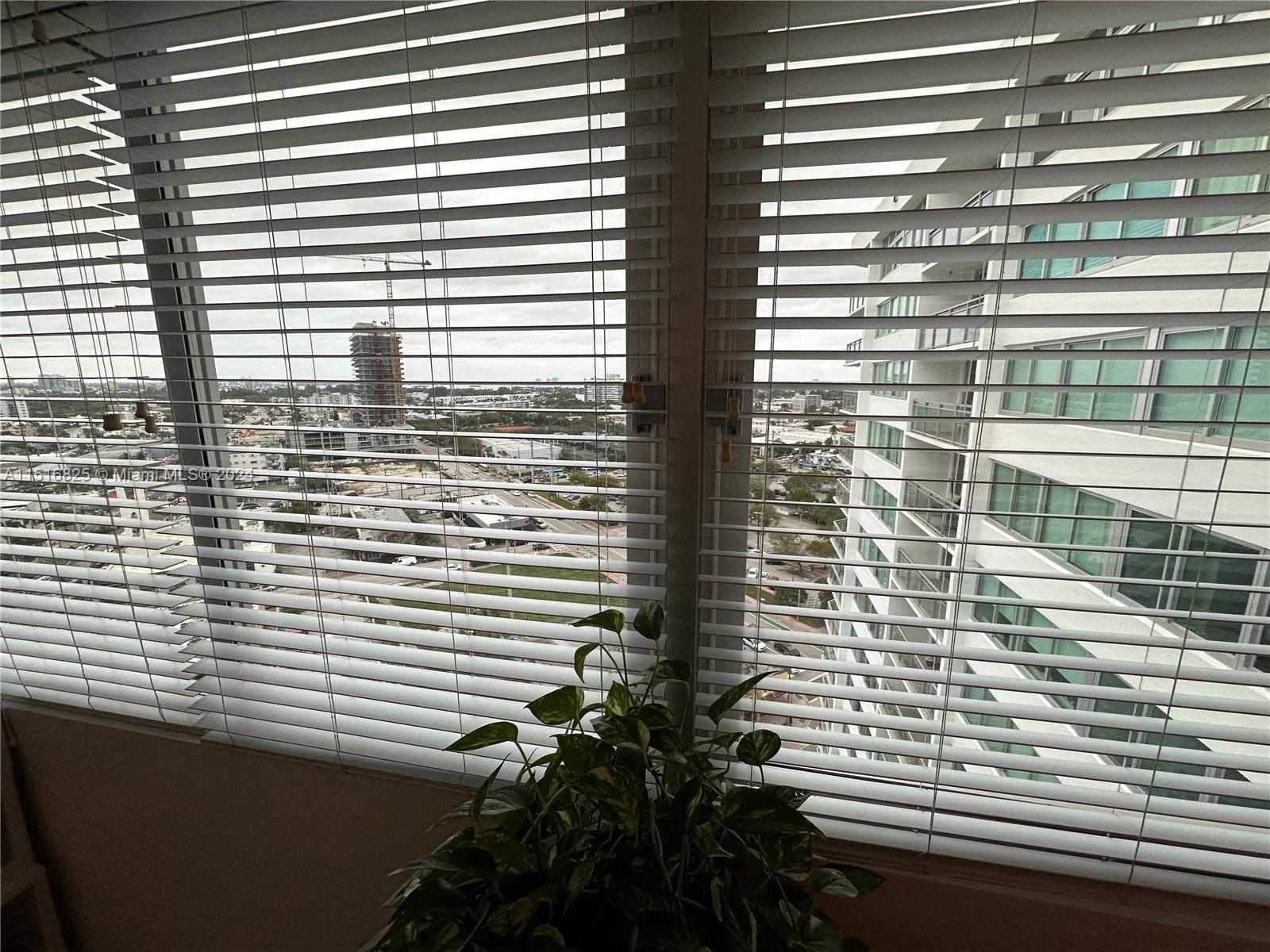 Small Image of 7135 COLLINS AVE #1721, Miami Beach Number 10