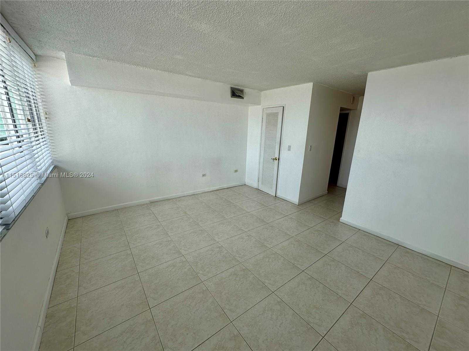 Small Image of 7135 COLLINS AVE #1721, Miami Beach Number 19