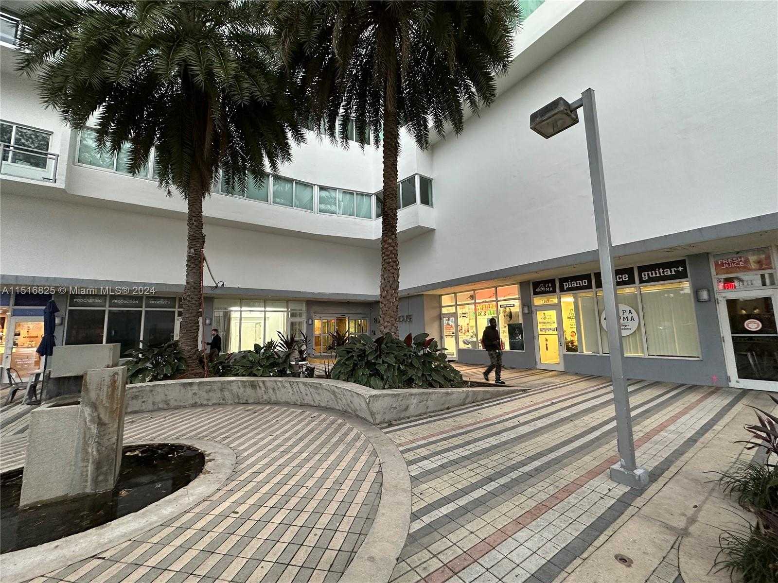 Small Image of 7135 COLLINS AVE #1721, Miami Beach Number 35