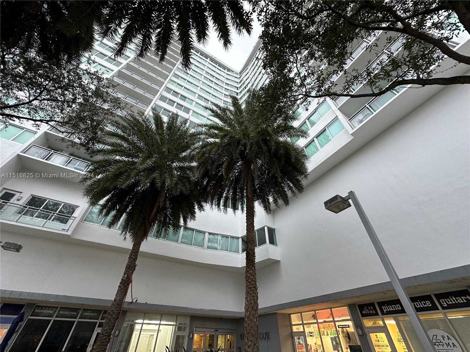 Small Image of 7135 COLLINS AVE #1721, Miami Beach Number 36