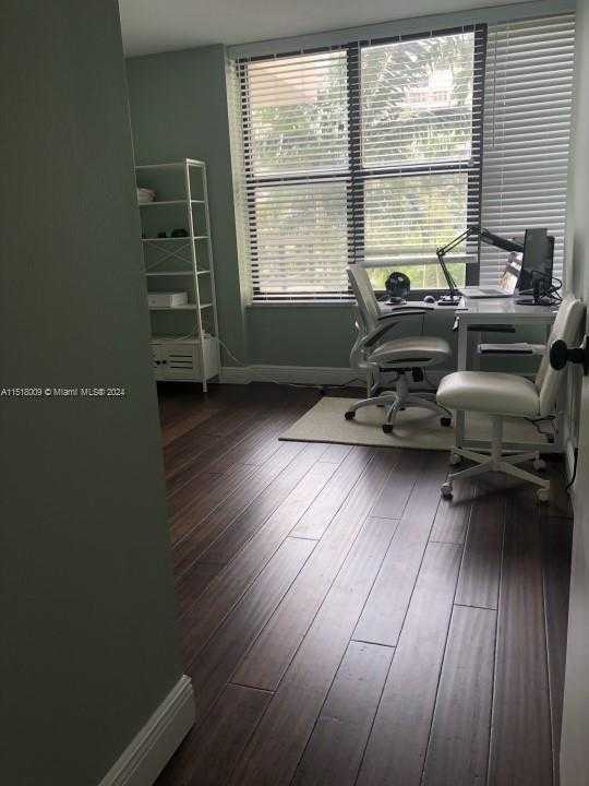 Small Image of 2500 PARKVIEW DR #618, Hallandale Beach Number 14