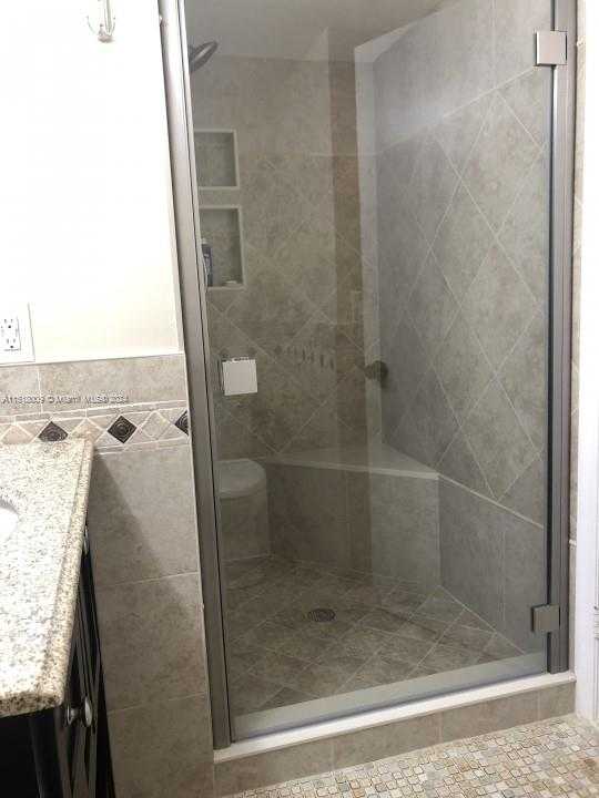 Small Image of 2500 PARKVIEW DR #618, Hallandale Beach Number 16