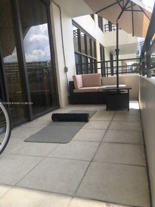 Small Image of 2500 PARKVIEW DR #618, Hallandale Beach Number 17
