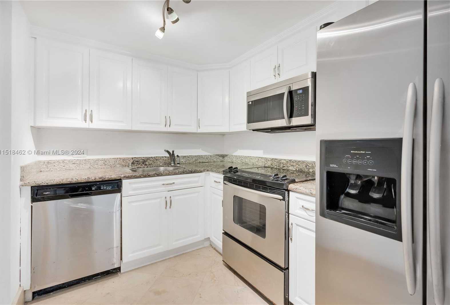 Small Image of 905 BRICKELL BAY DR #2028, Miami Number 32