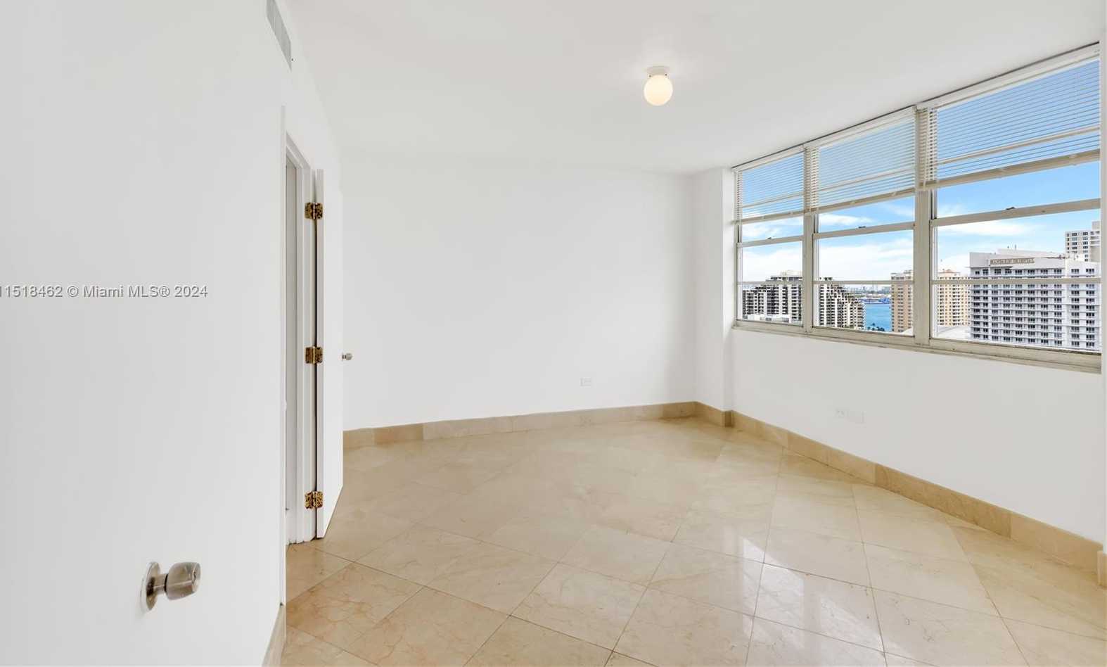 Small Image of 905 BRICKELL BAY DR #2028, Miami Number 47