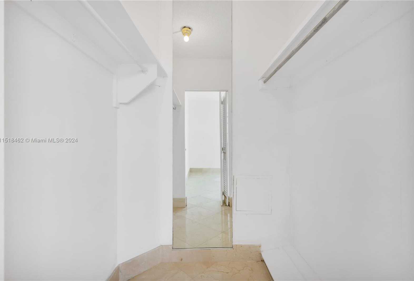 Small Image of 905 BRICKELL BAY DR #2028, Miami Number 52