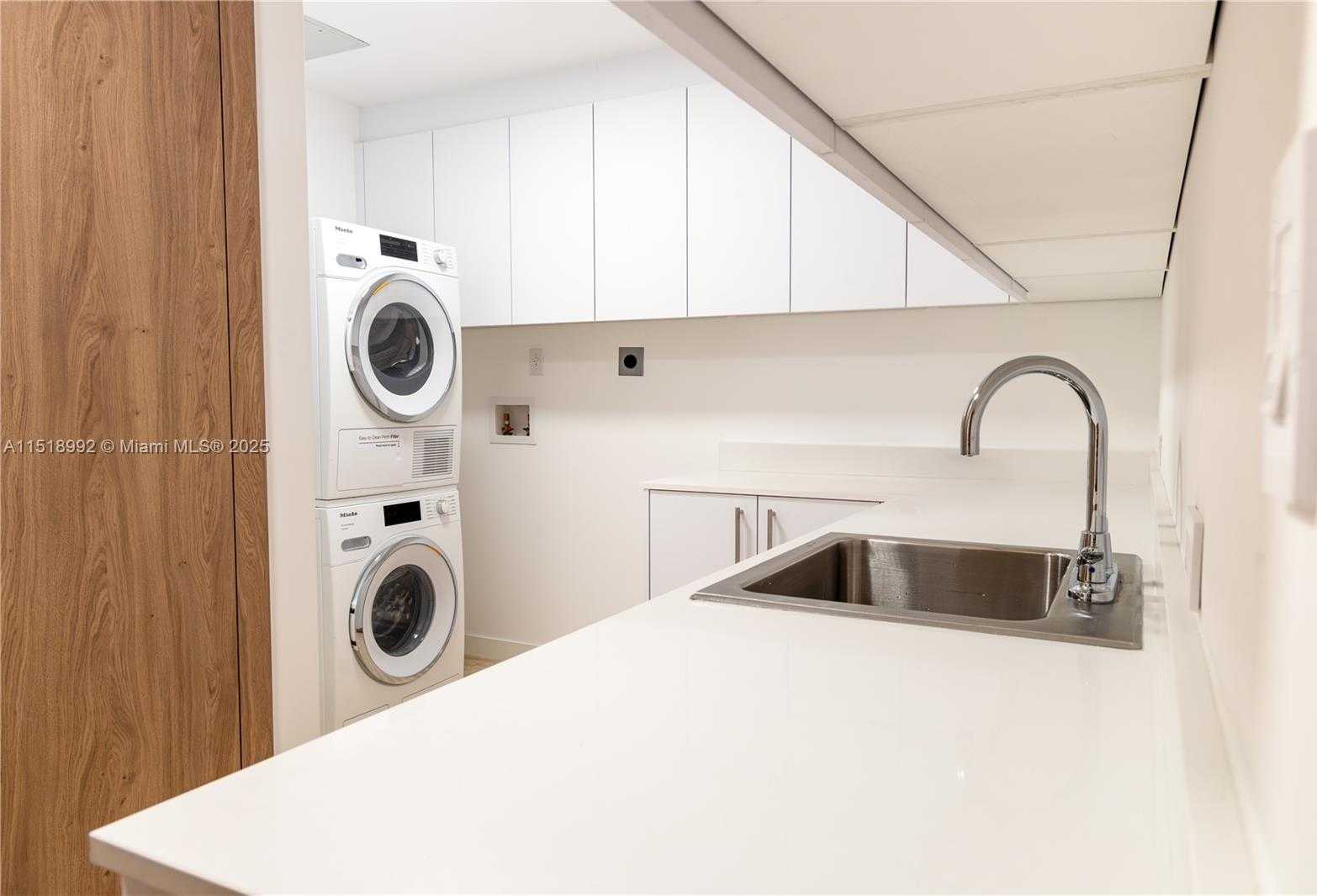 Small Image of 1135 103RD ST #PH3, Bay Harbor Islands Number 31