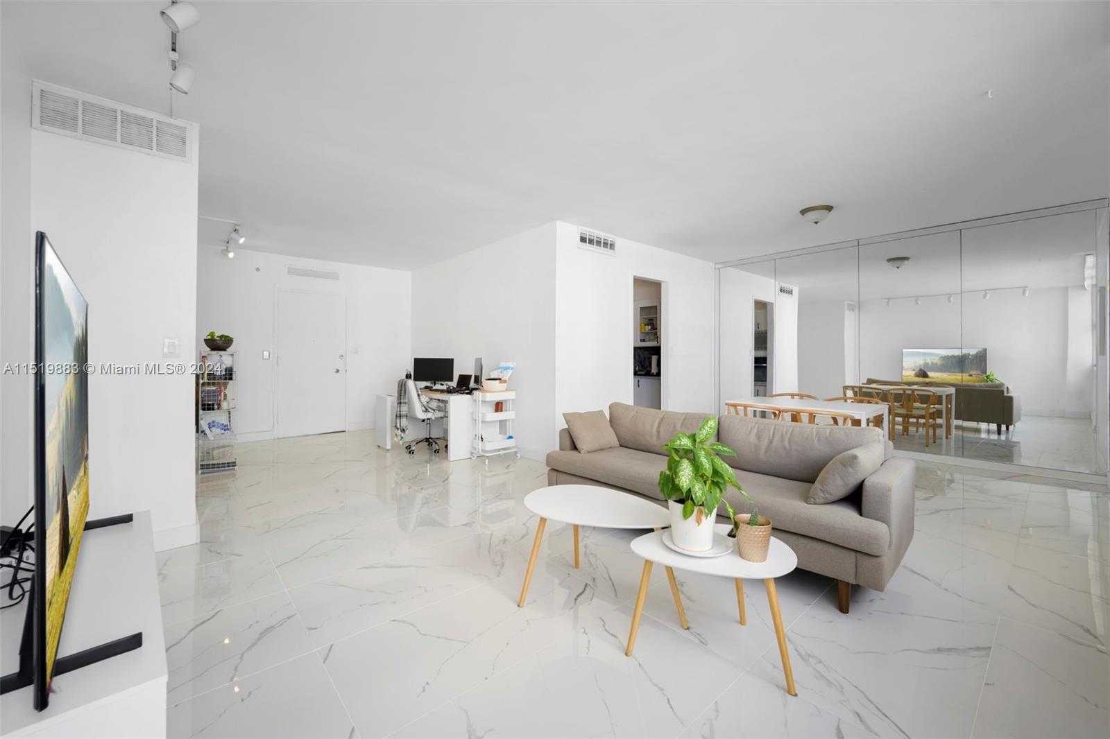 Small Image of 5055 COLLINS AVE #5A, Miami Beach Number 24
