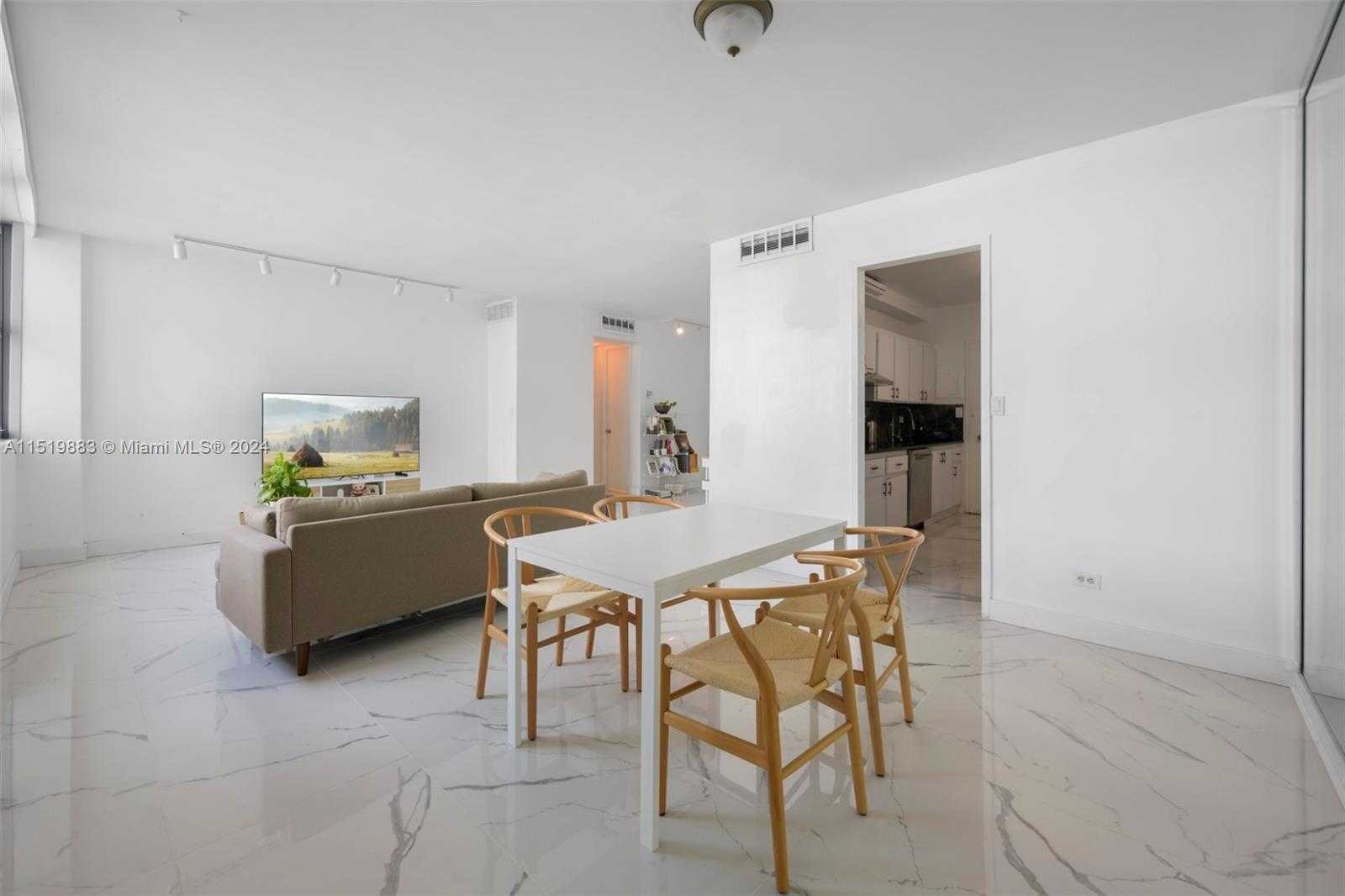 Small Image of 5055 COLLINS AVE #5A, Miami Beach Number 27