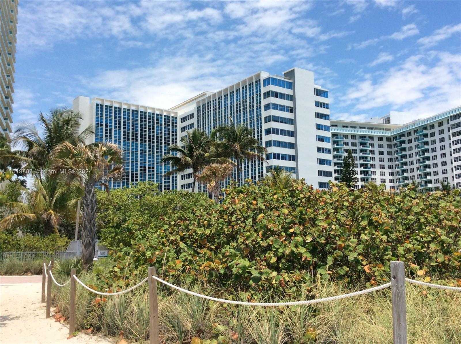 Small Image of 5055 COLLINS AVE #5A, Miami Beach Number 4