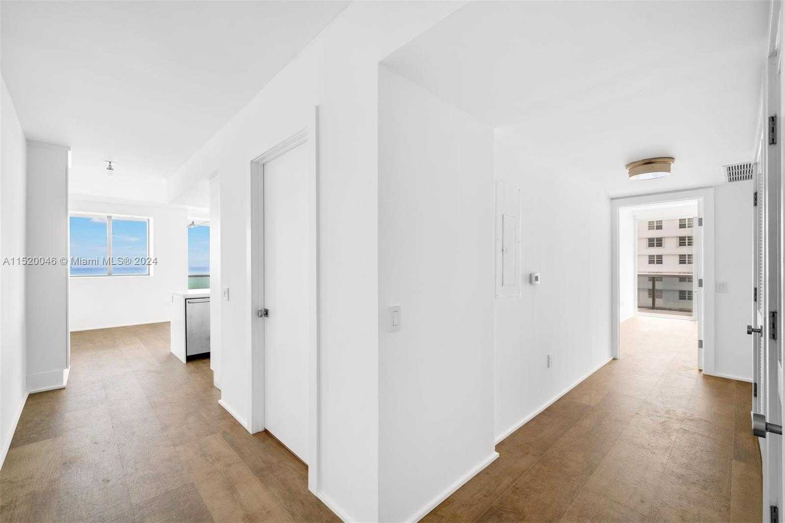 Small Image of 5875 COLLINS AVE #1102, Miami Beach Number 10