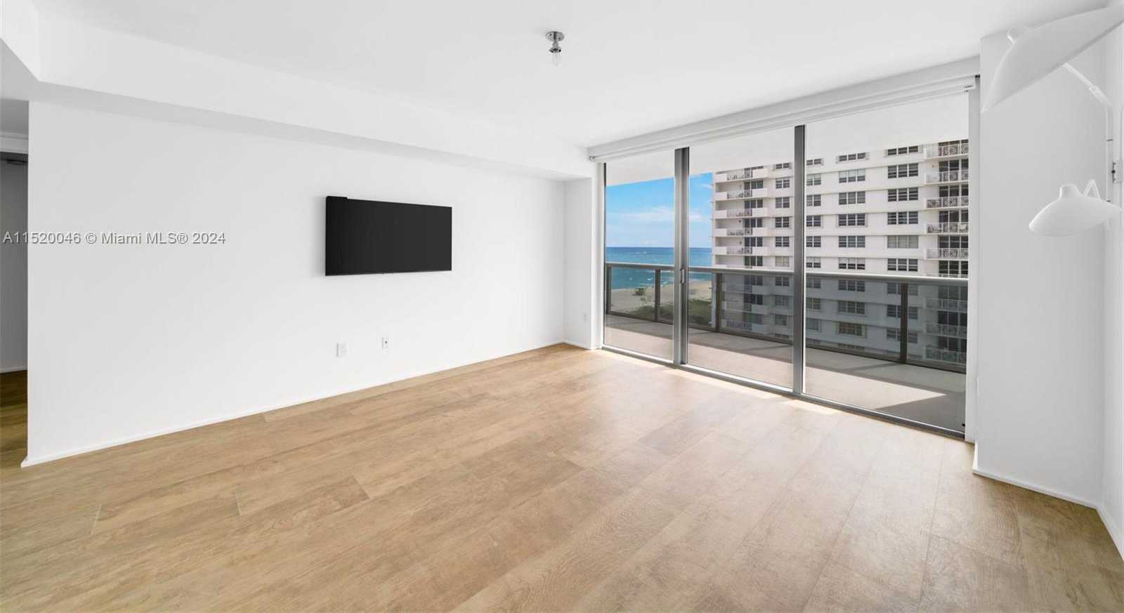 Small Image of 5875 COLLINS AVE #1102, Miami Beach Number 13
