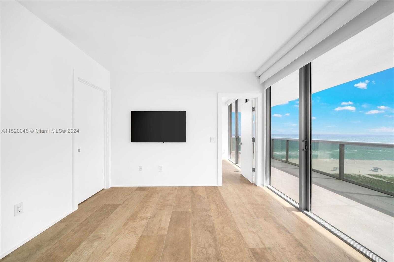 Small Image of 5875 COLLINS AVE #1102, Miami Beach Number 24