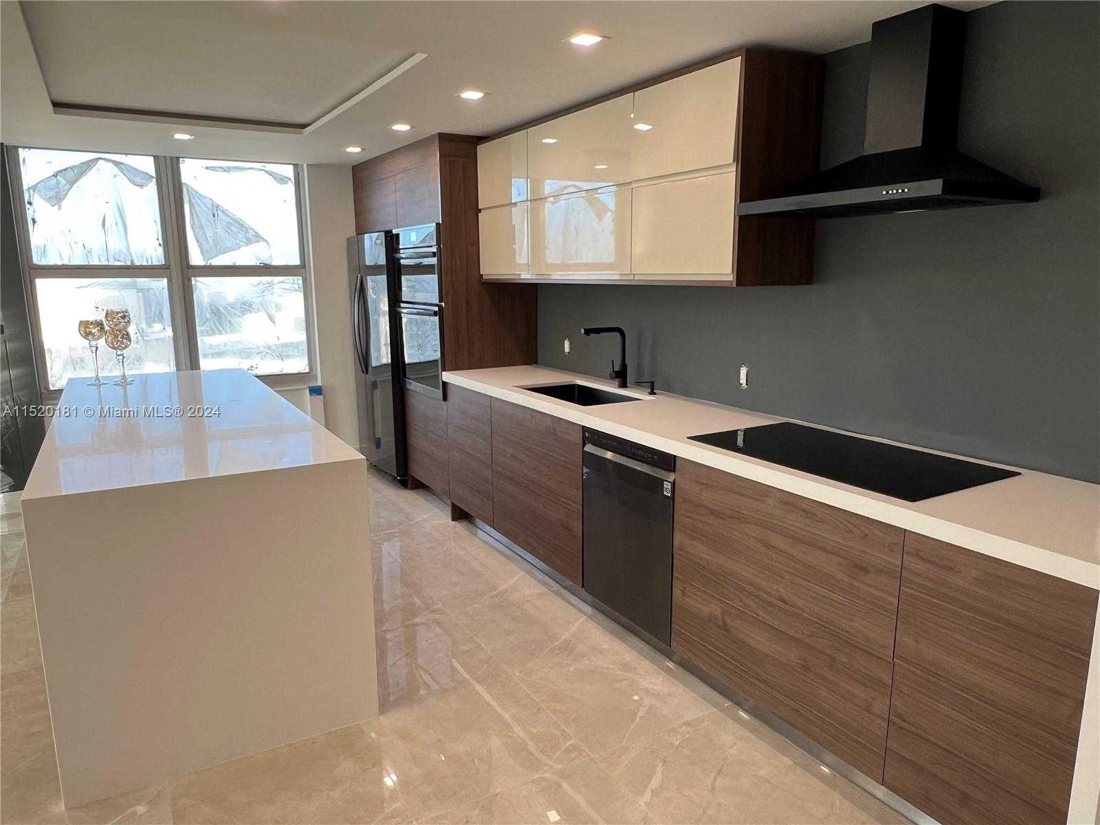 Small Image of 231 #1203, Sunny Isles Beach Number 15