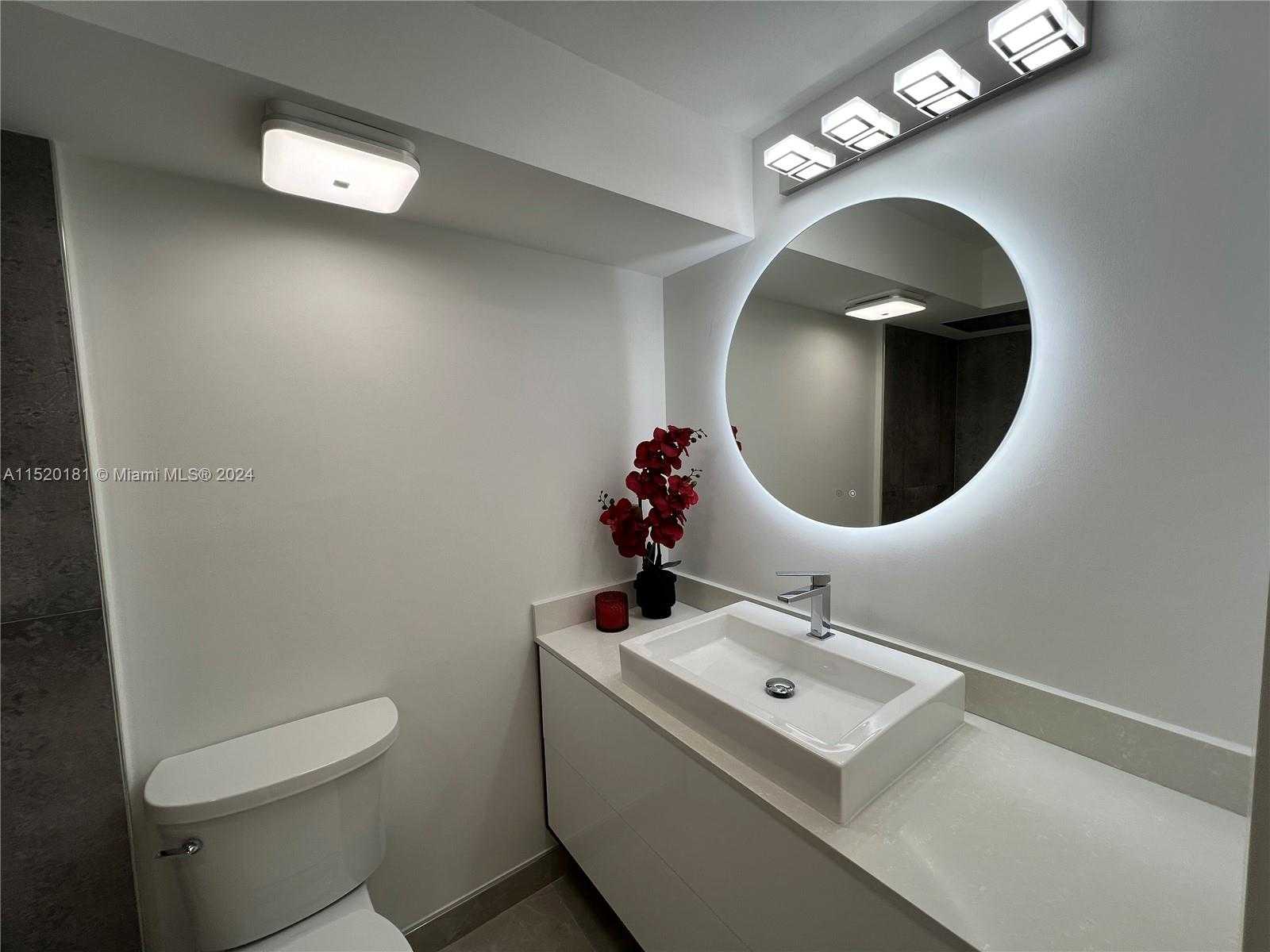 Small Image of 231 #1203, Sunny Isles Beach Number 19