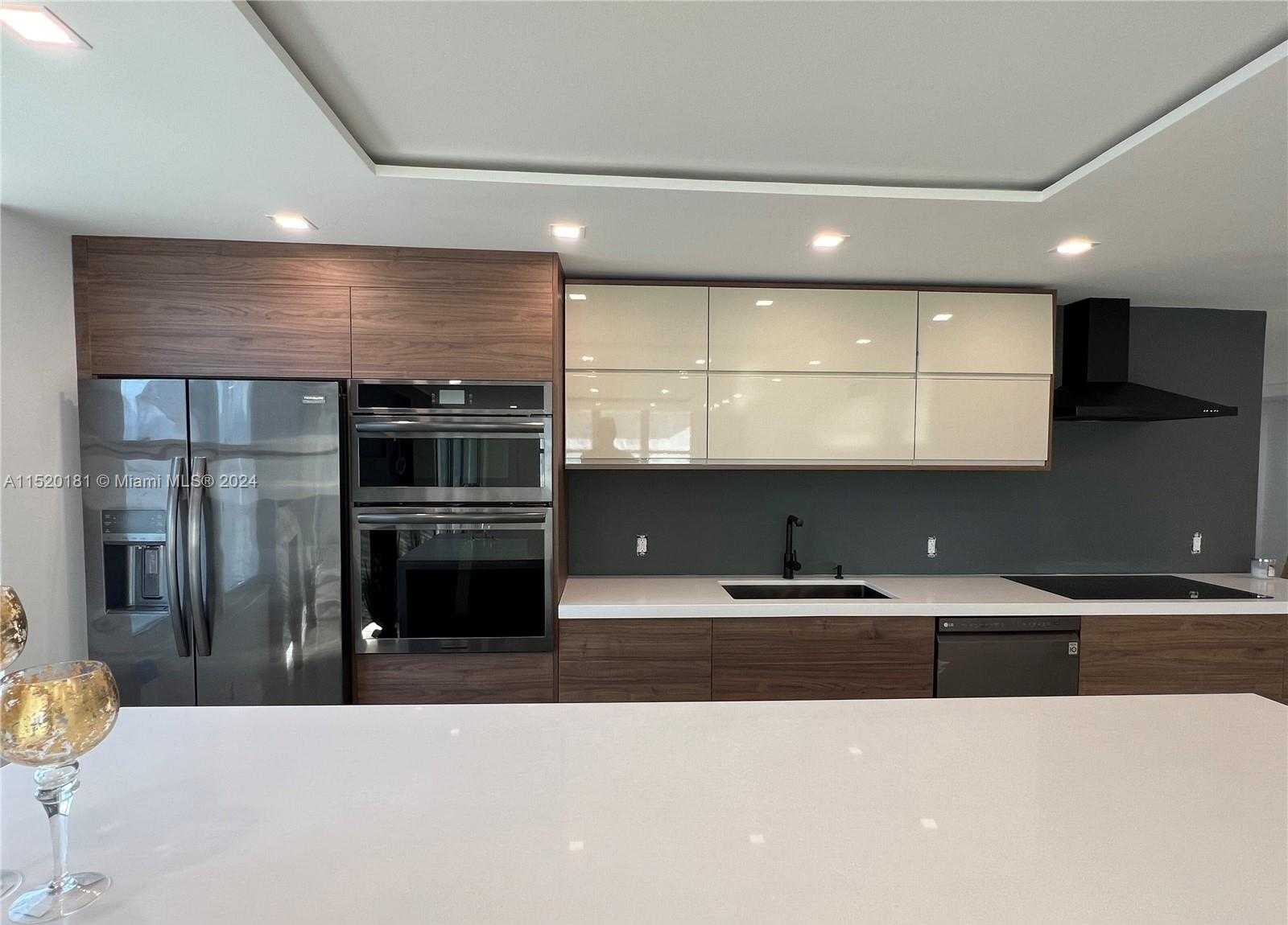 Small Image of 231 #1203, Sunny Isles Beach Number 4