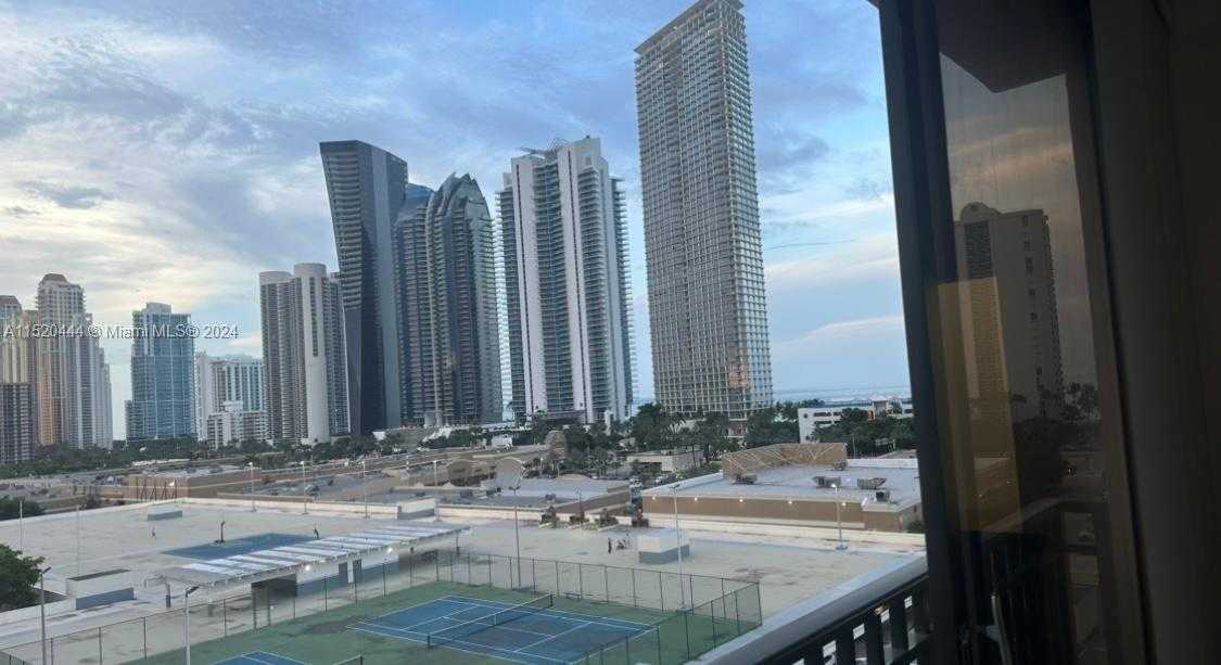 Small Image of 16909 NORTH BAY RD #1009, Sunny Isles Beach Number 15