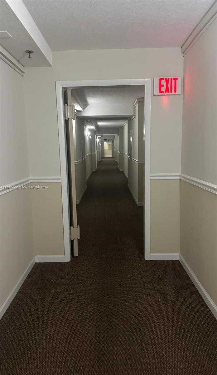 Small Image of 16909 NORTH BAY RD #1009, Sunny Isles Beach Number 17