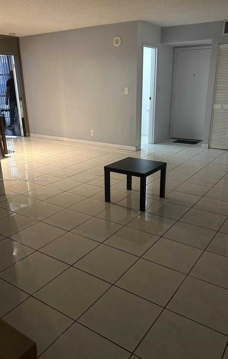 Small Image of 16909 NORTH BAY RD #1009, Sunny Isles Beach Number 9