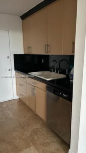 Small Image of 2020 NORTH EAST 135TH ST #804, North Miami Number 5