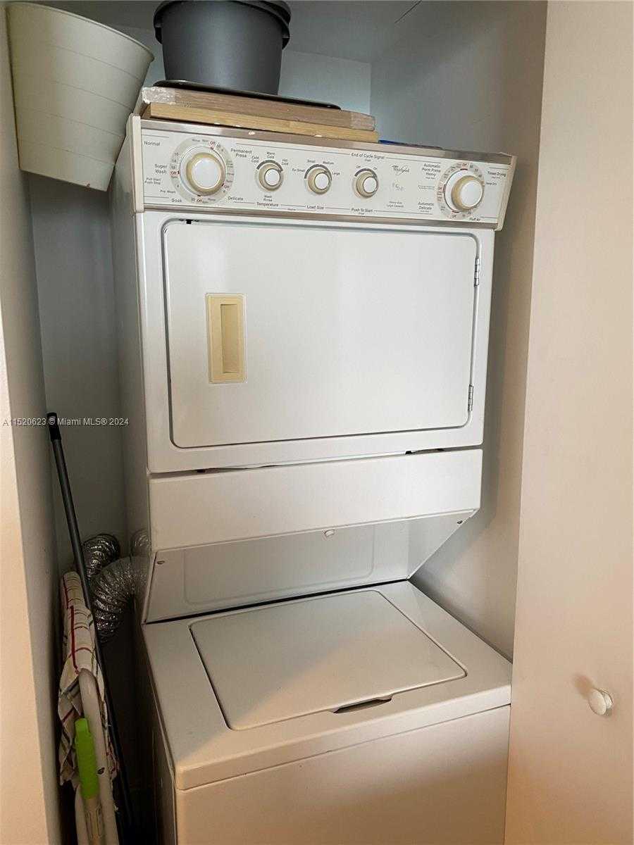 Small Image of 1830 SOUTH OCEAN DR #3809, Hallandale Beach Number 13