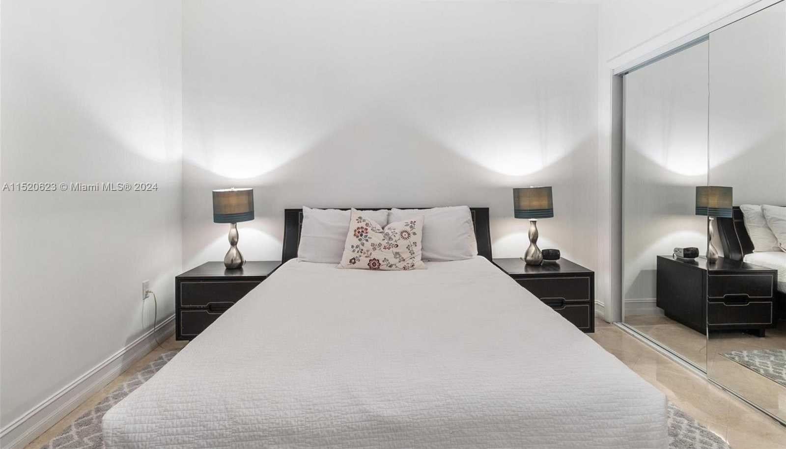 Small Image of 1830 SOUTH OCEAN DR #3809, Hallandale Beach Number 4