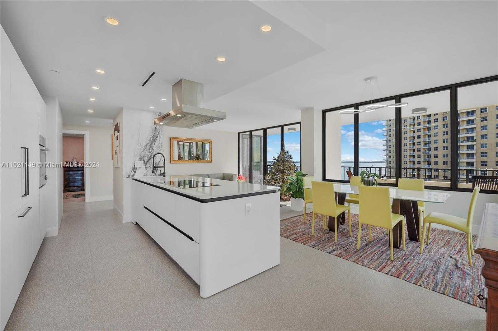 Small Image of 520 BRICKELL KEY DR #A1015, Miami Number 13