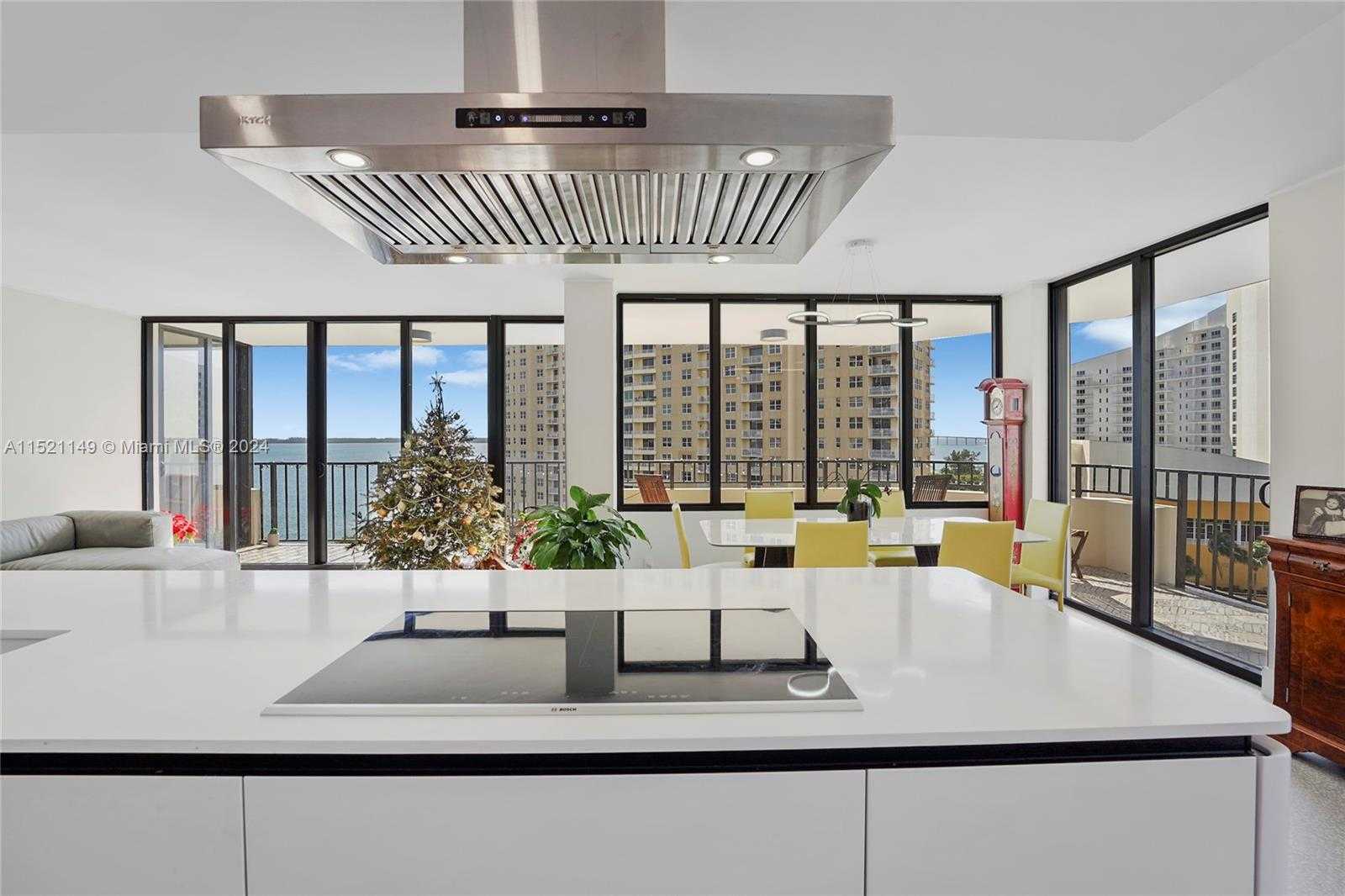 Small Image of 520 BRICKELL KEY DR #A1015, Miami Number 16