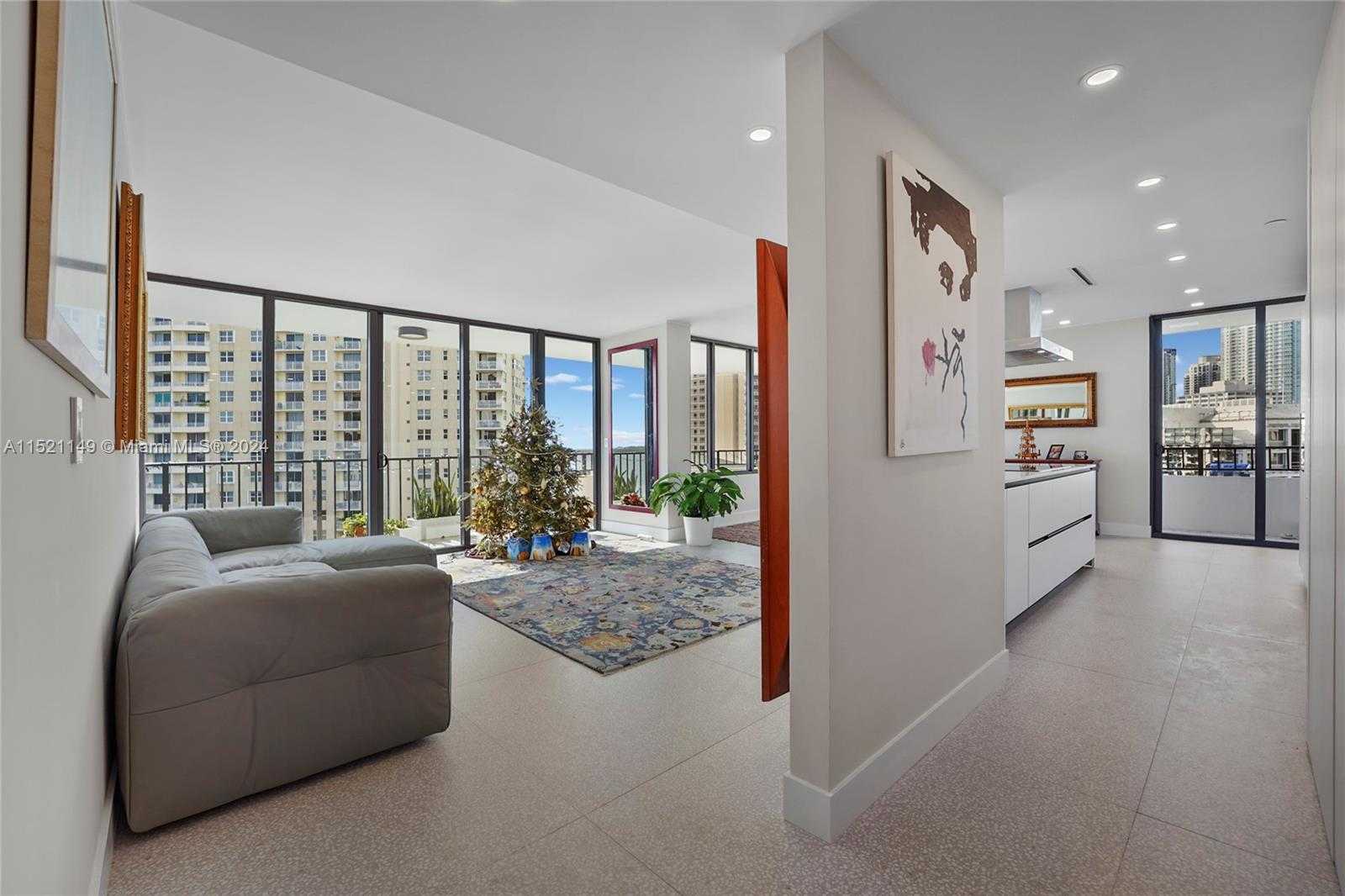 Small Image of 520 BRICKELL KEY DR #A1015, Miami Number 9
