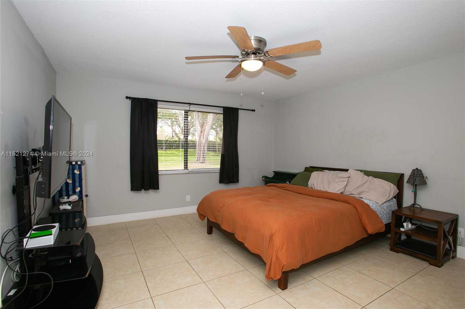 Small Image of 9 VIA DE CASAS SUR #103, Boynton Beach Number 12