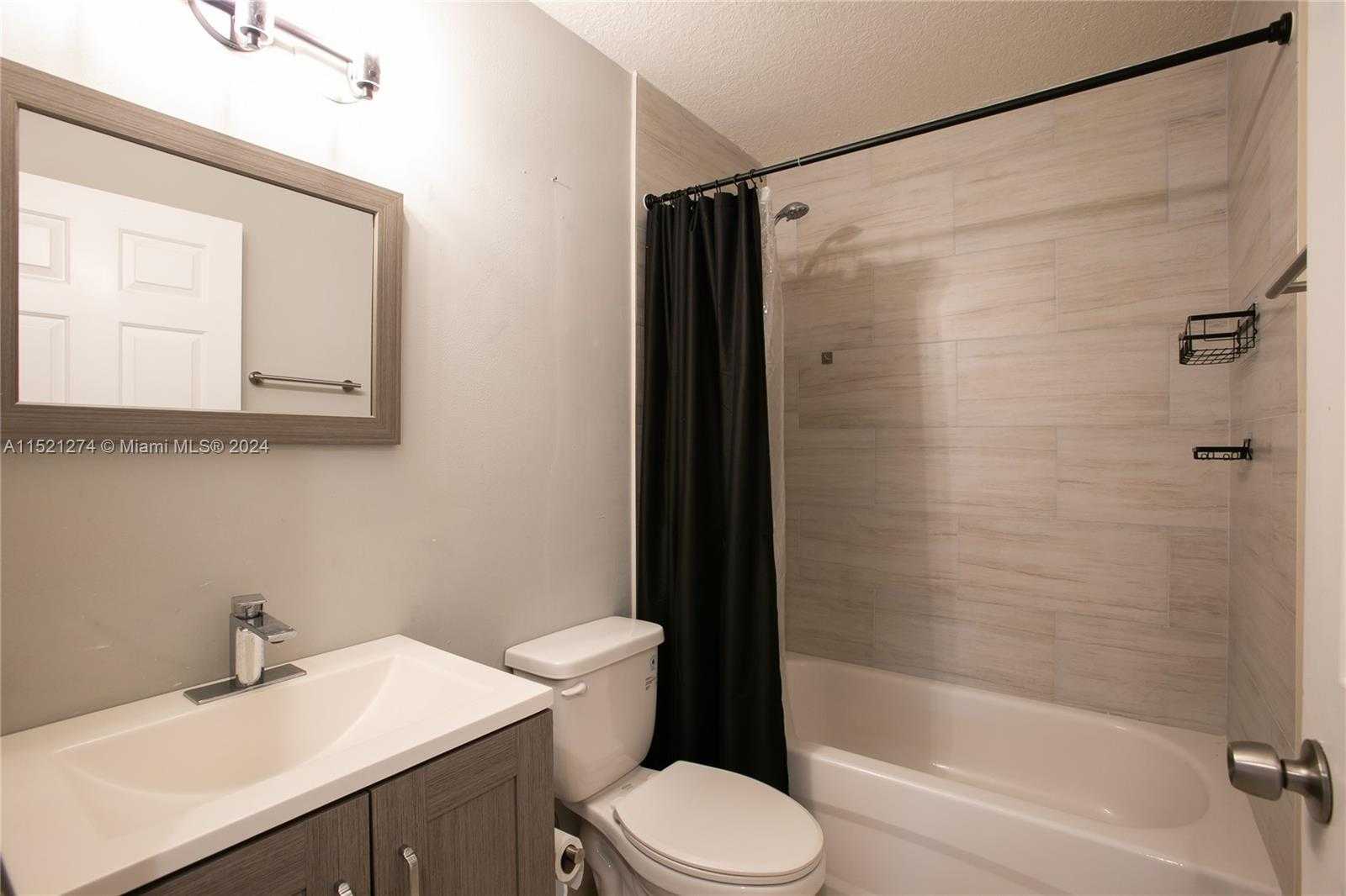 Small Image of 9 VIA DE CASAS SUR #103, Boynton Beach Number 13