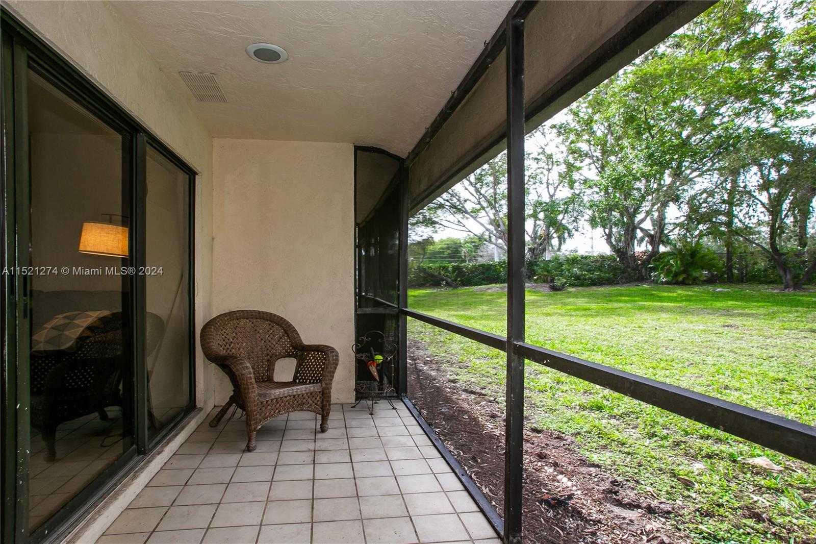 Small Image of 9 VIA DE CASAS SUR #103, Boynton Beach Number 16