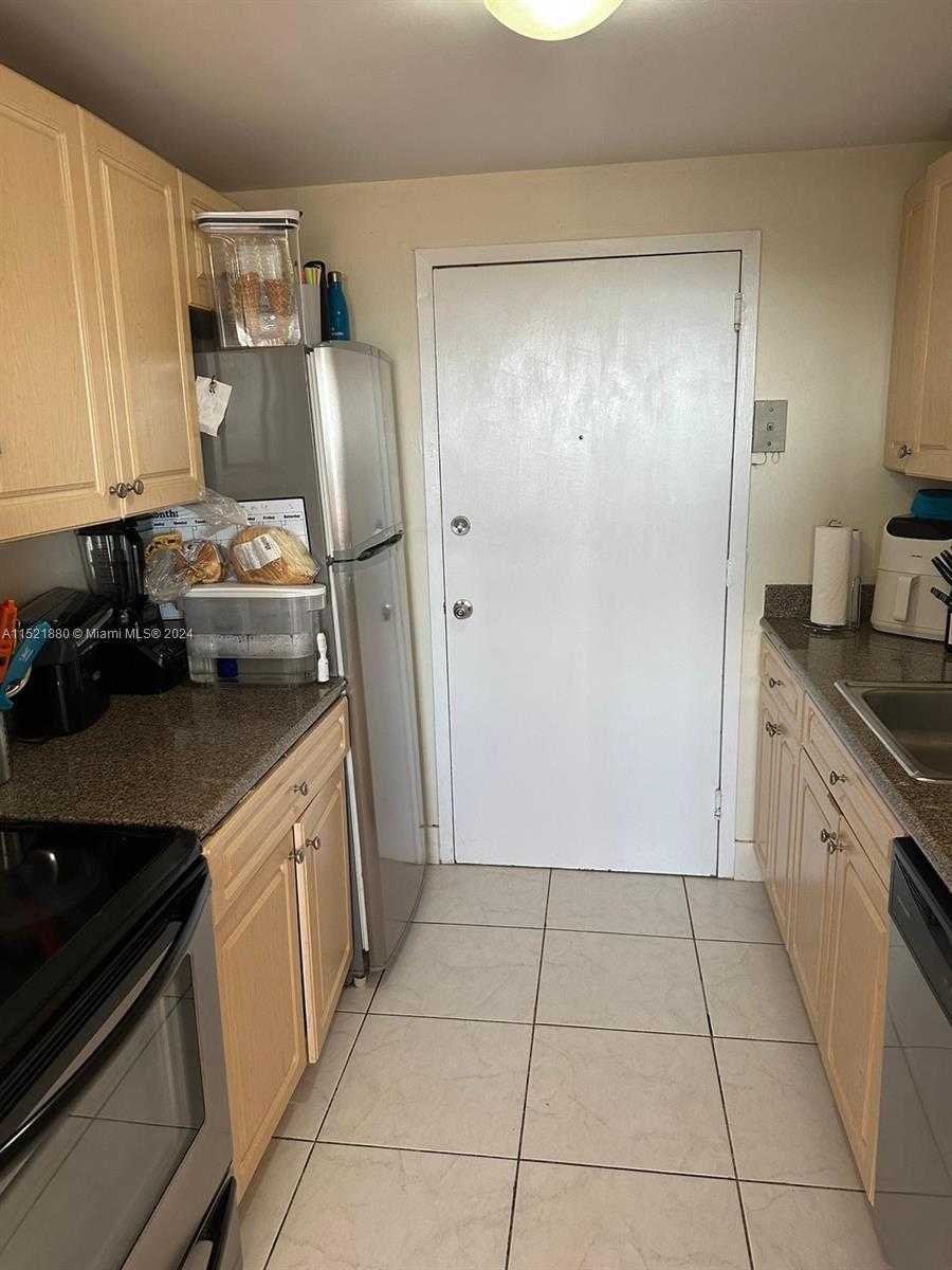 Small Image of 2000 NORTH EAST 135TH ST #1004, North Miami Number 10