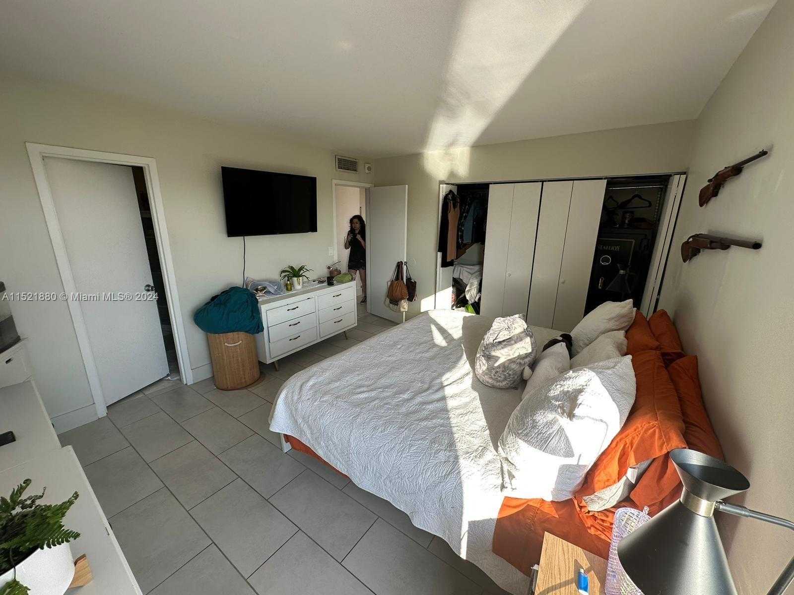 Small Image of 2000 NORTH EAST 135TH ST #1004, North Miami Number 15