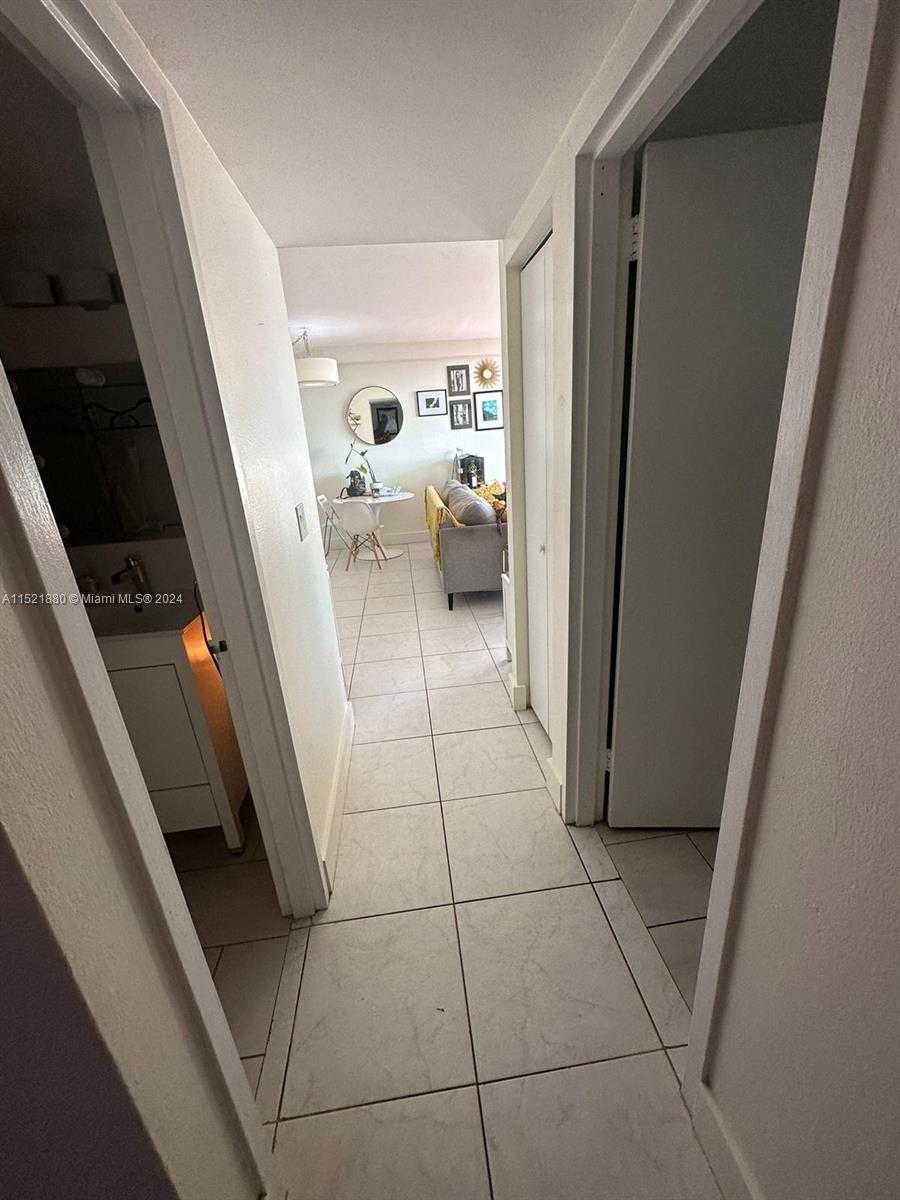 Small Image of 2000 NORTH EAST 135TH ST #1004, North Miami Number 20