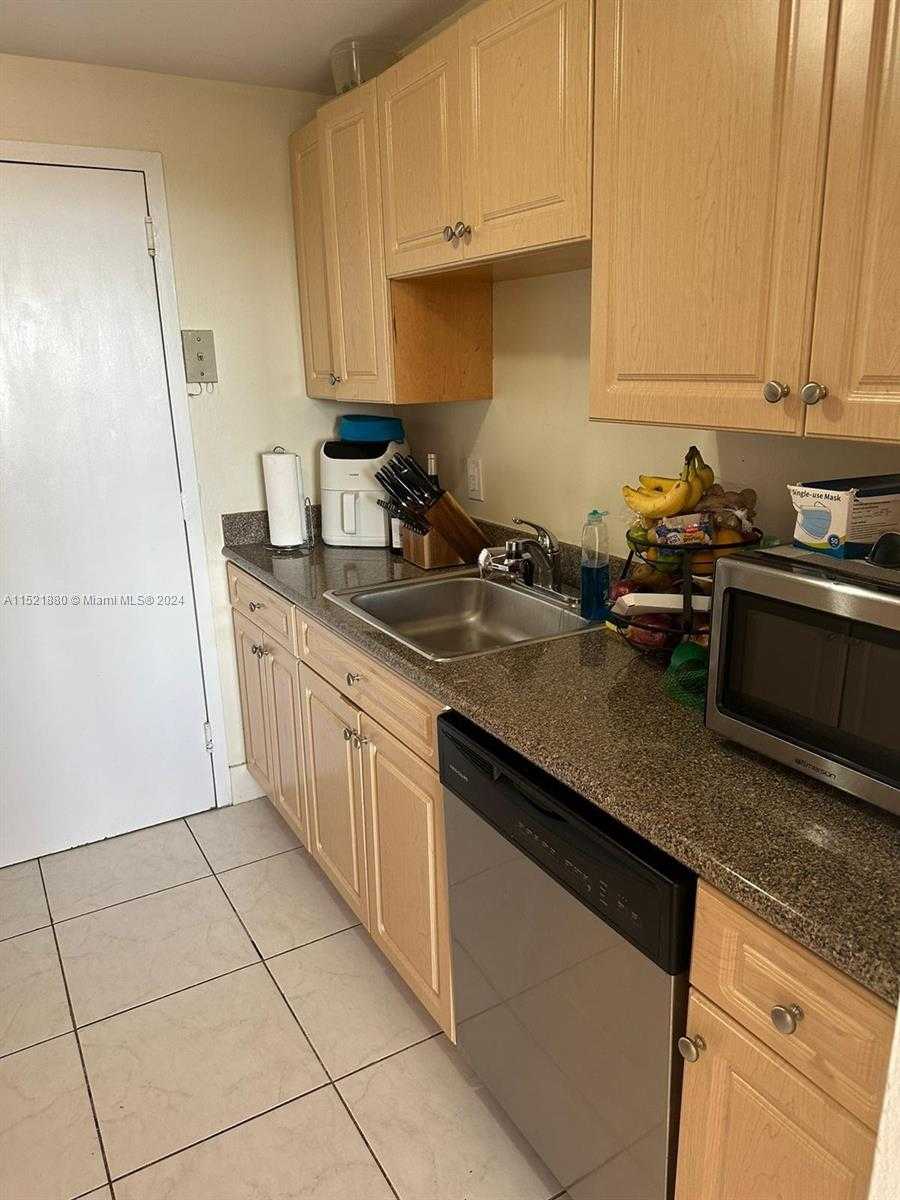 Small Image of 2000 NORTH EAST 135TH ST #1004, North Miami Number 9