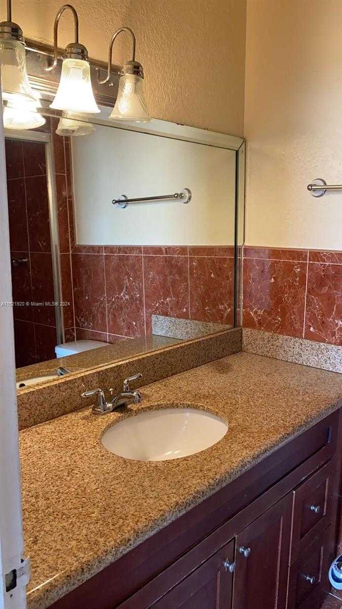Small Image of 2000 NORTH EAST 135TH ST #910, North Miami Number 18